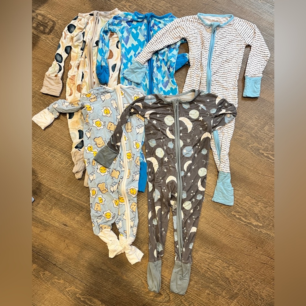Little Sleepies 6-12 Month Zippy Lot